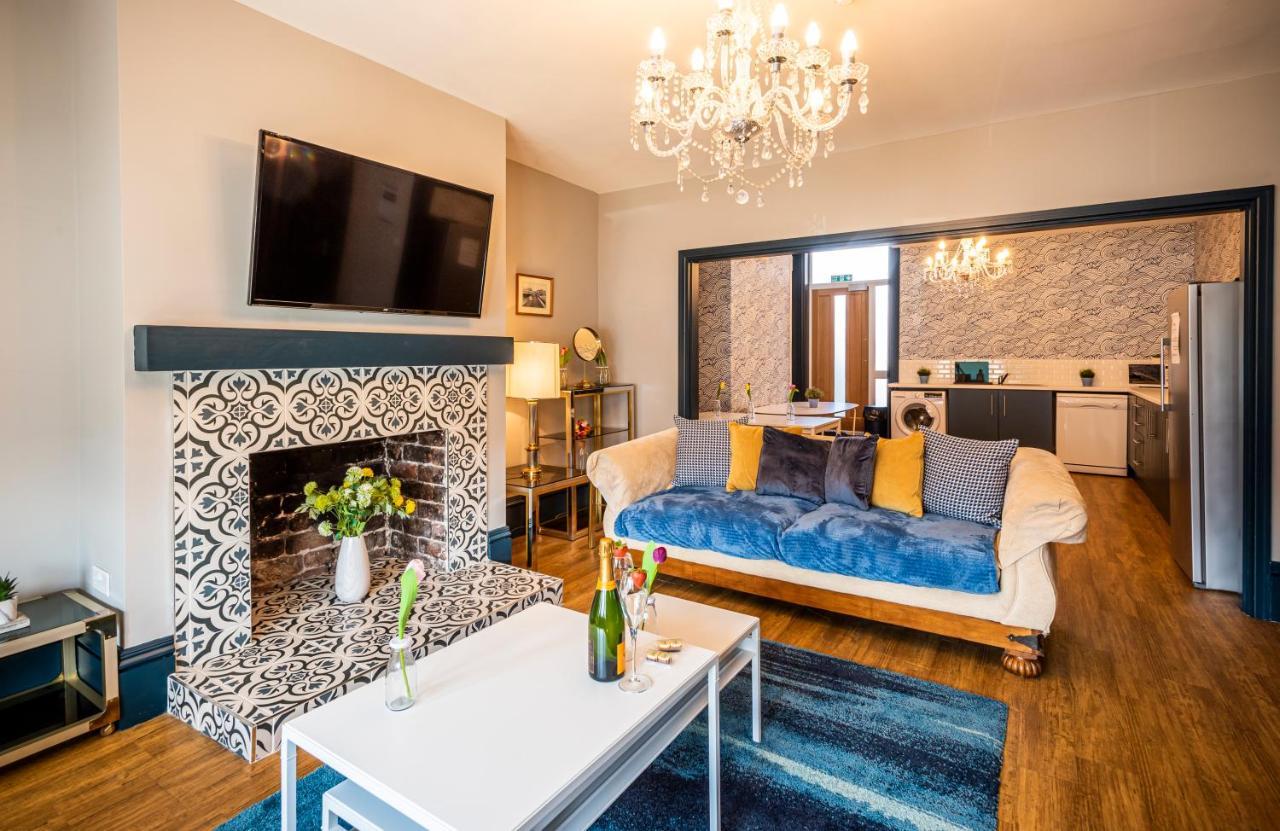 3 -Min Walk To Southport Pier & Beach Fast Wi-Fi & Perfect Getaway Eksteriør bilde